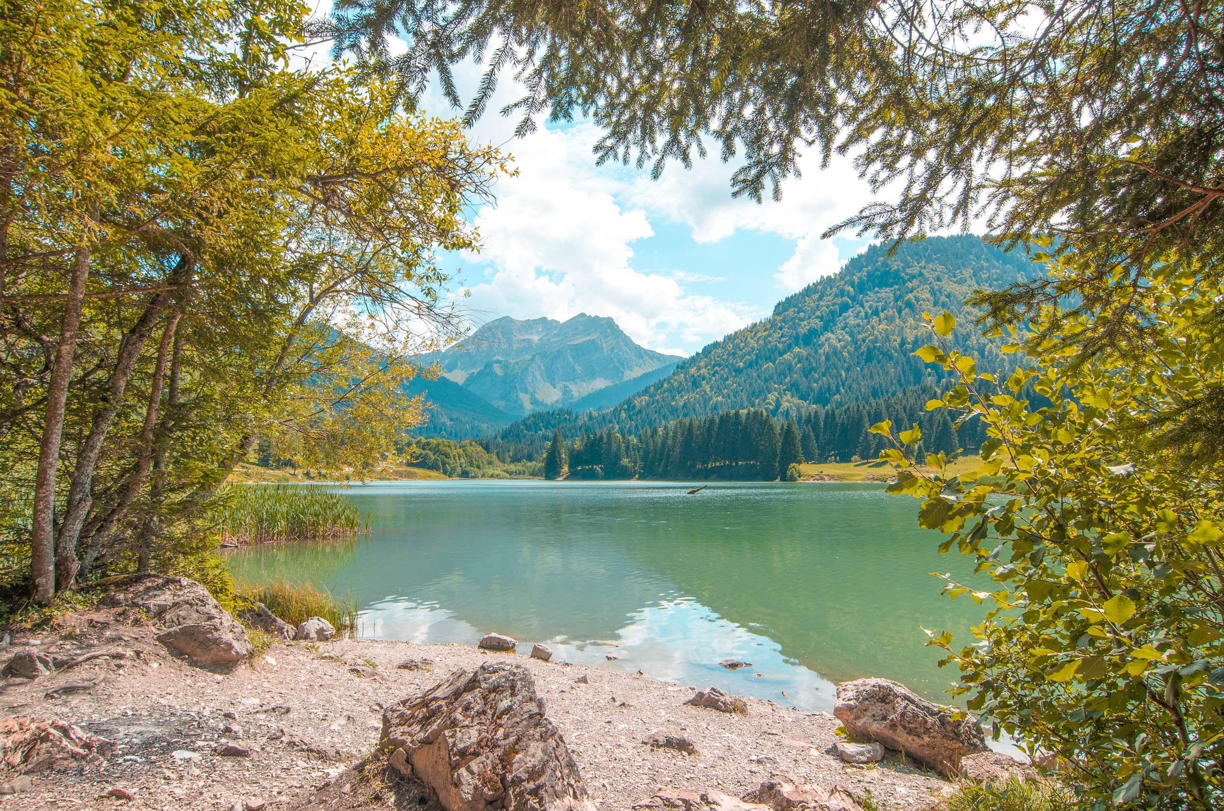 lac de vallon que faire en haute-savoie