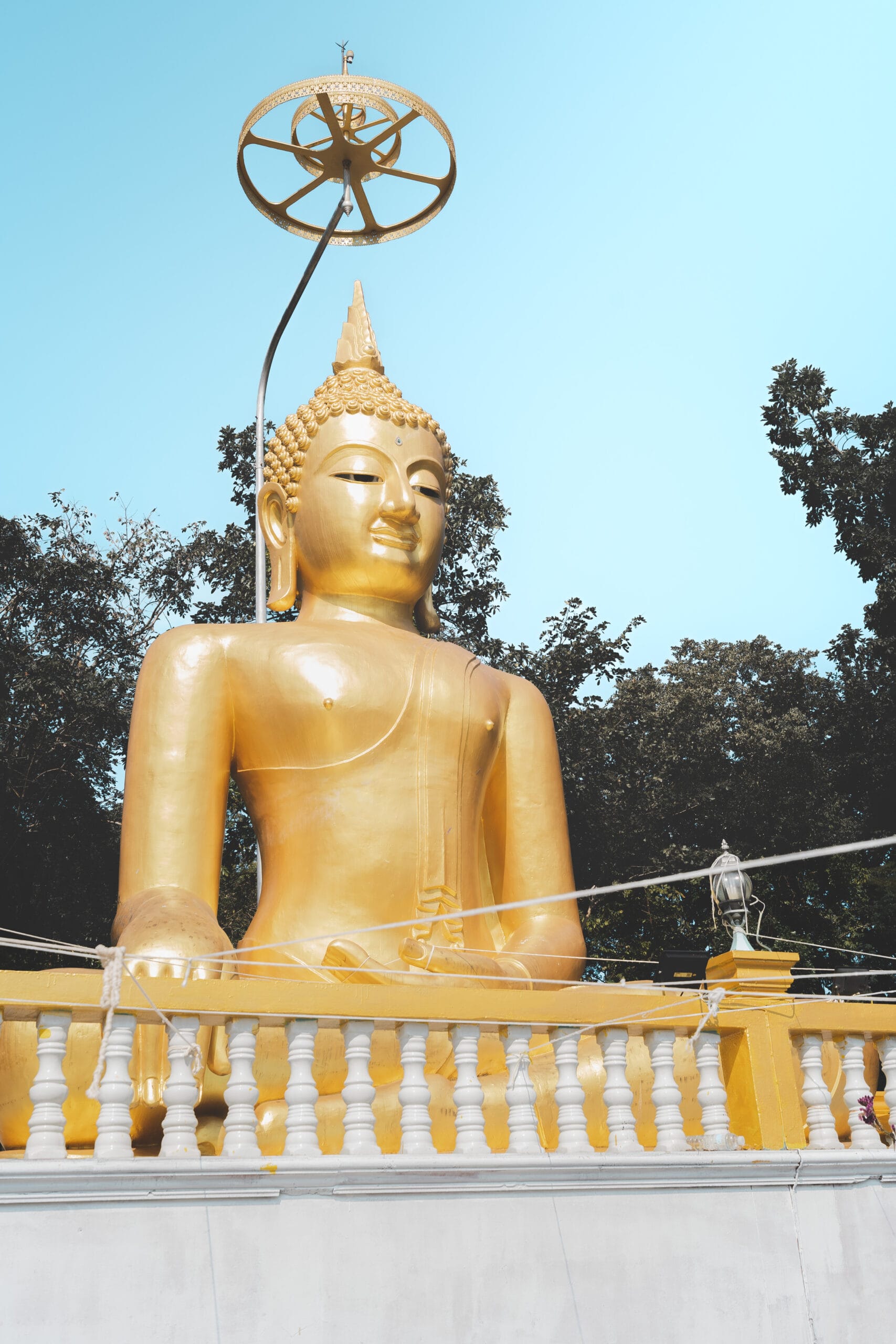 Kanchanaburi temple bouddha